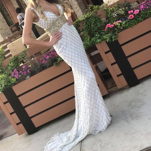 Sherri Hill Prom Dress - Picture 4 of 4